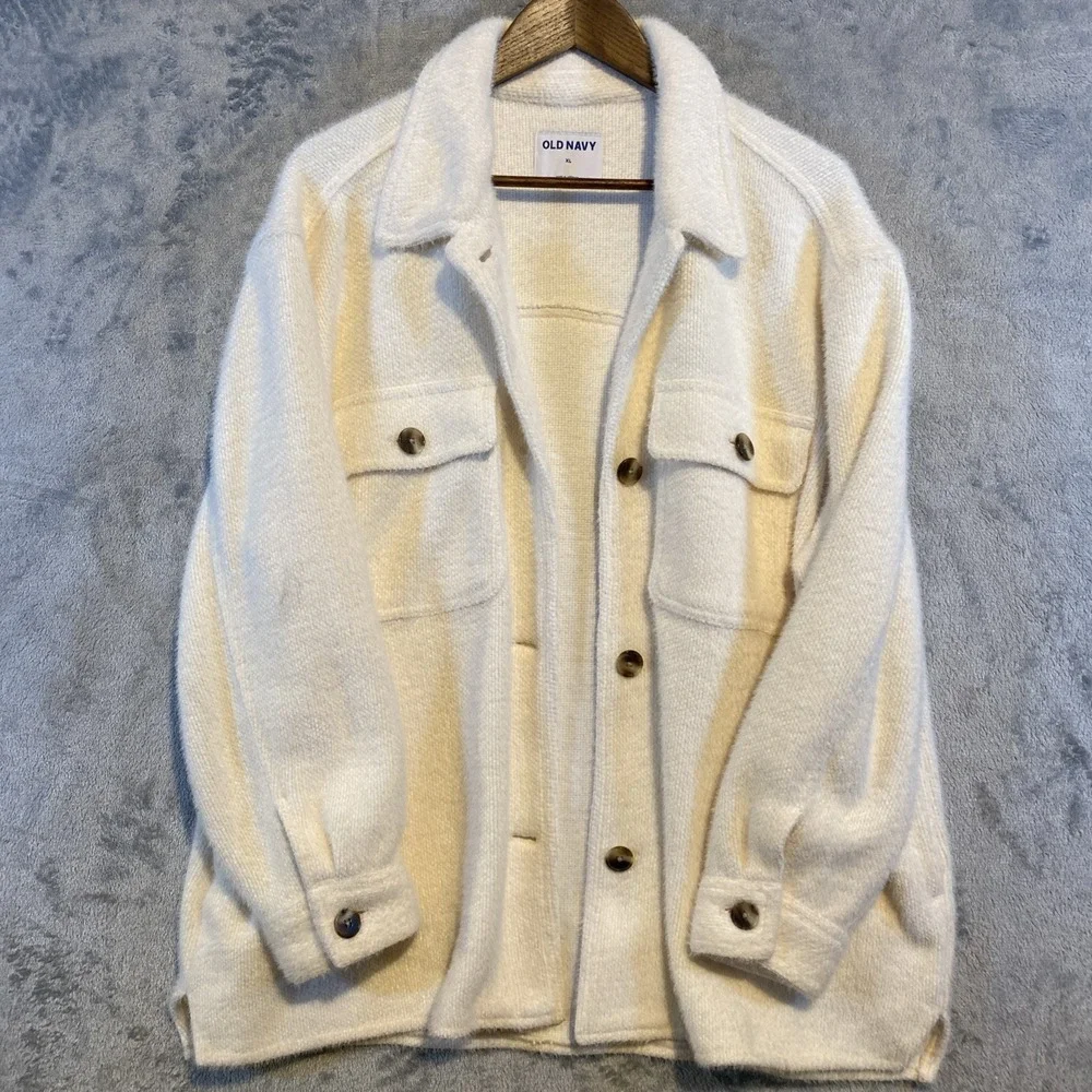 Old Navy Shacket Women's Size XL Ivory Button Front Plush Cozy Soft Quiet Luxury